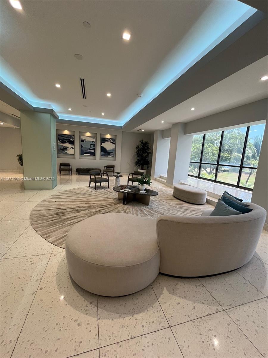 CORONADO CONDO-TOWER II - Residential