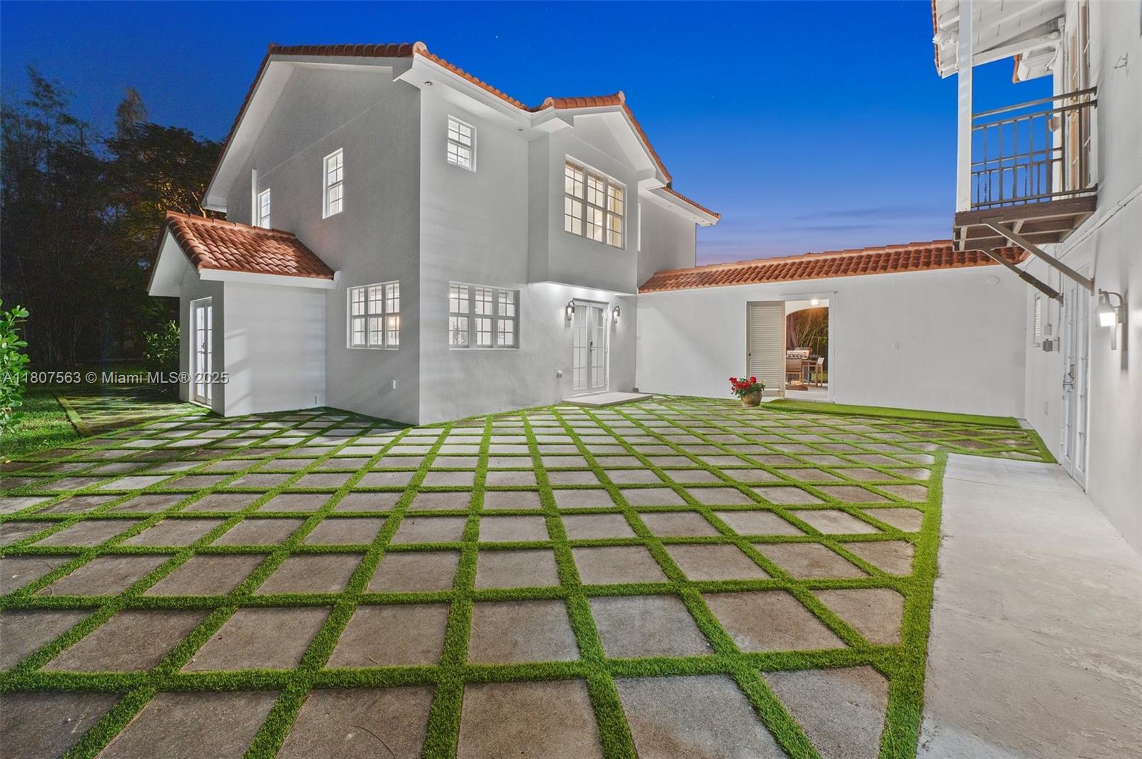 BOYNTON HEIGHTS - Residential