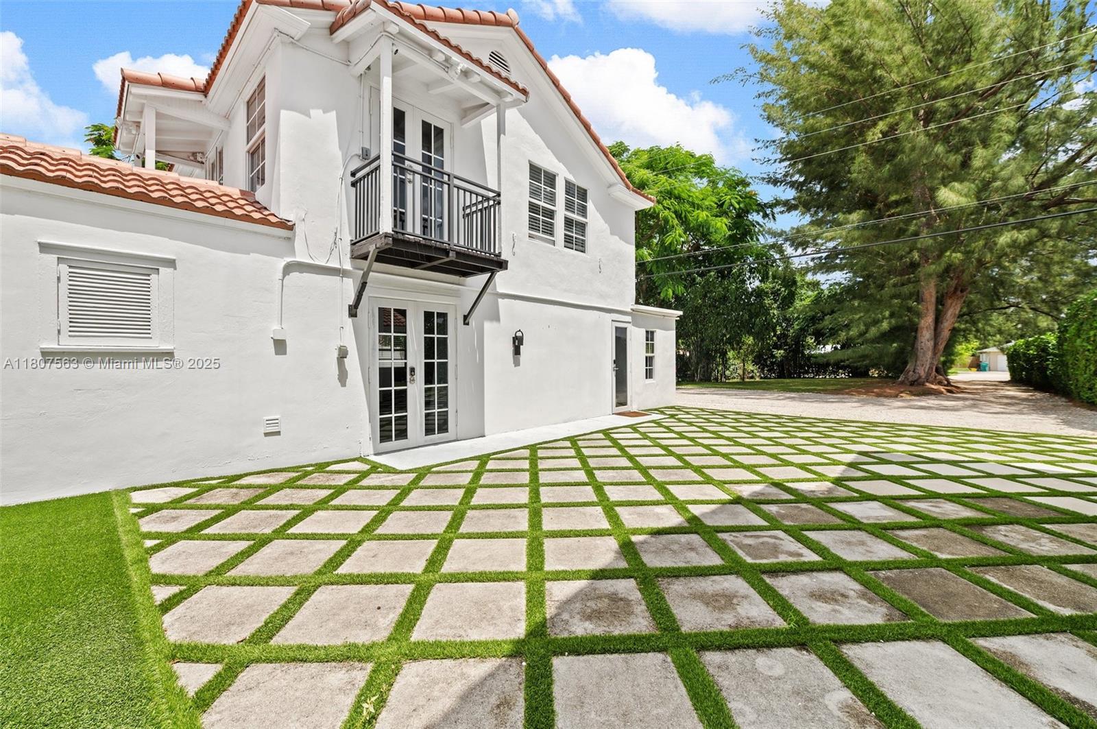 BOYNTON HEIGHTS - Residential