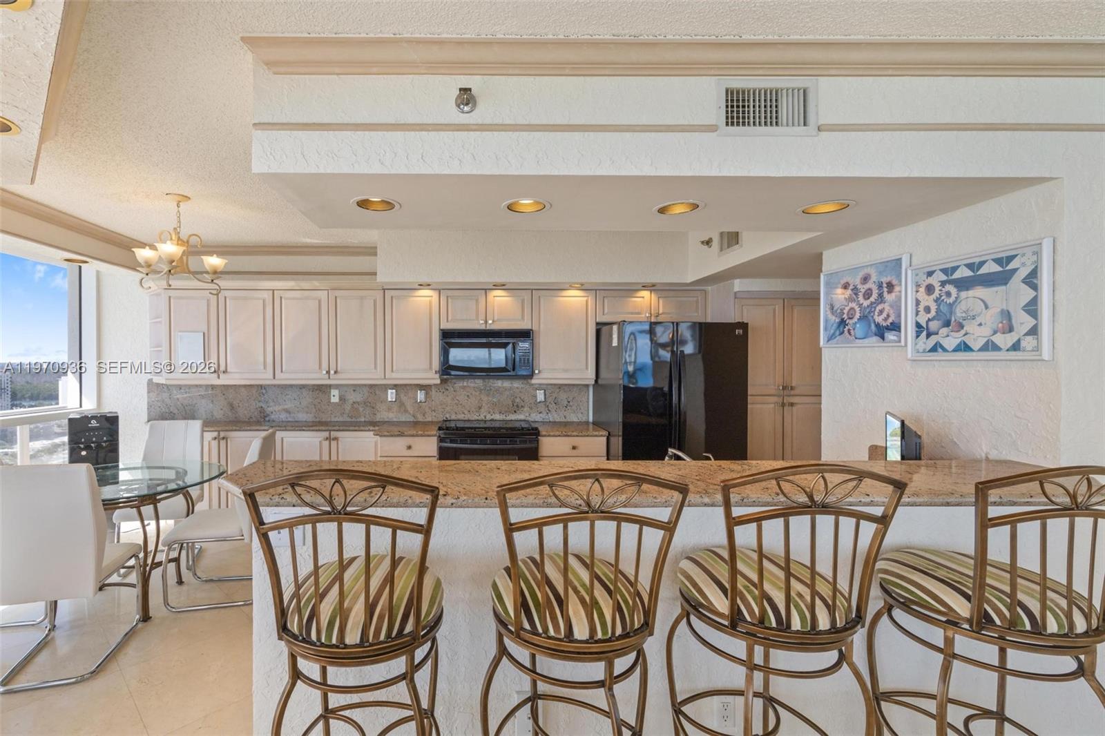 OCEANIA I CONDO - Residential