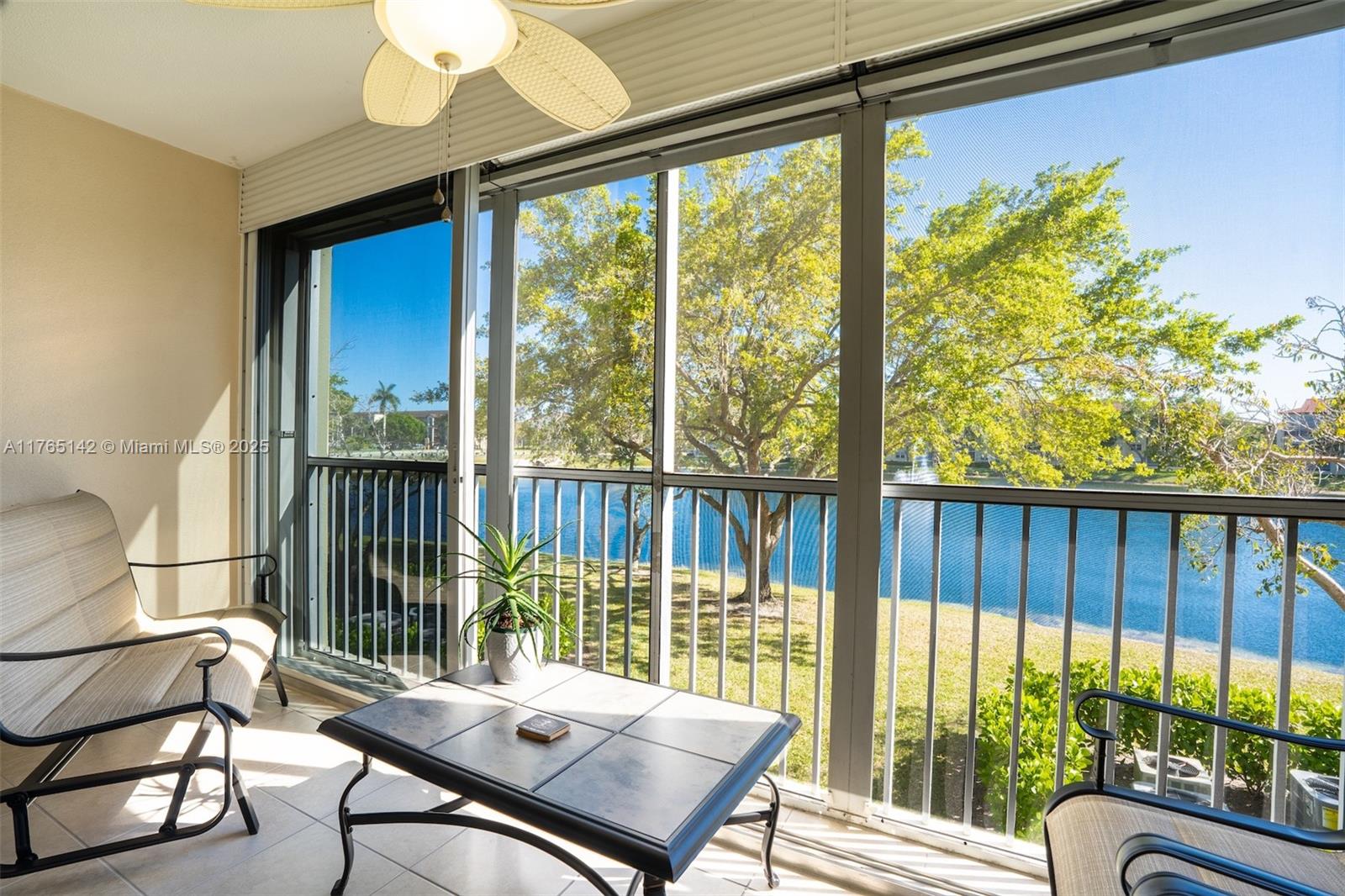 12900 Sw 13th St 211E, Pembroke Pines, Miami-Dade County, Florida - 2 Bedrooms  
2 Bathrooms - 