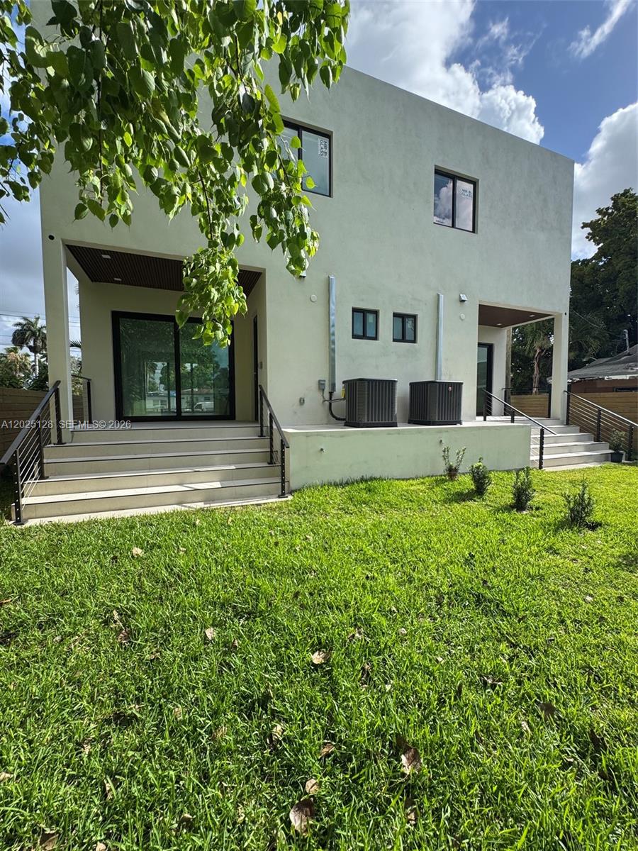 ROSEMONT PARK - Residential Income