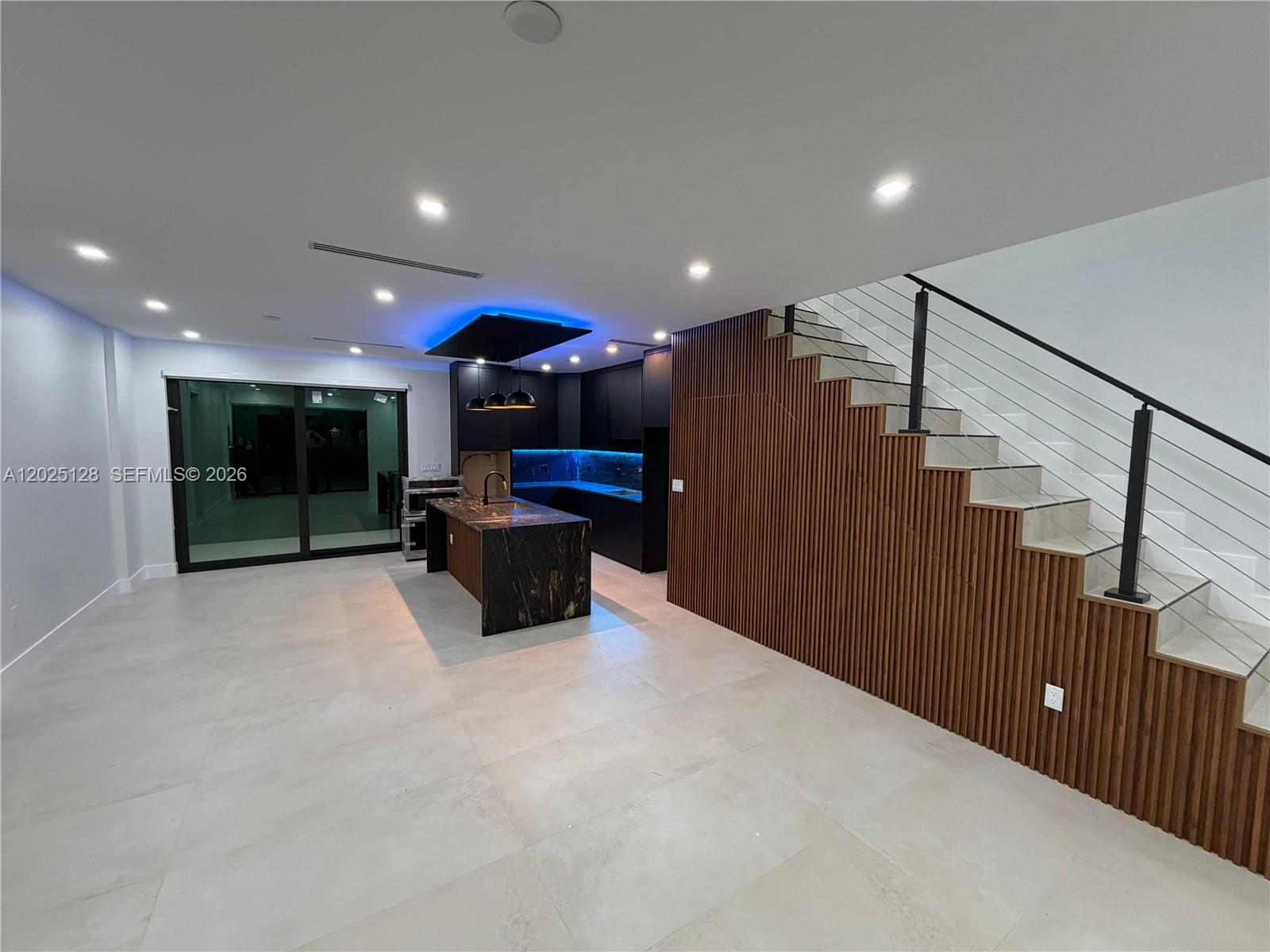 ROSEMONT PARK - Residential Income