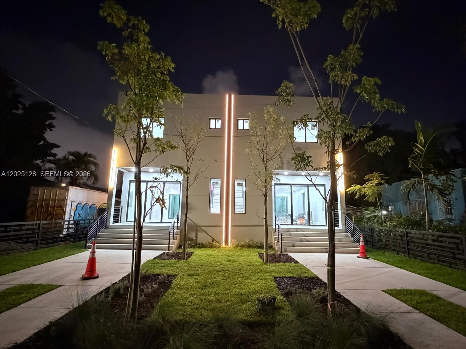 ROSEMONT PARK - Residential Income