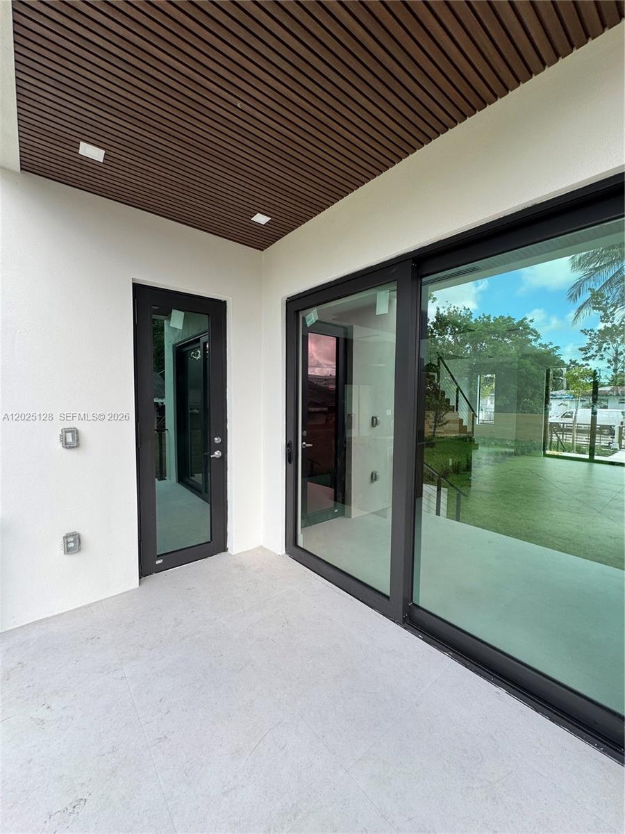 ROSEMONT PARK - Residential Income