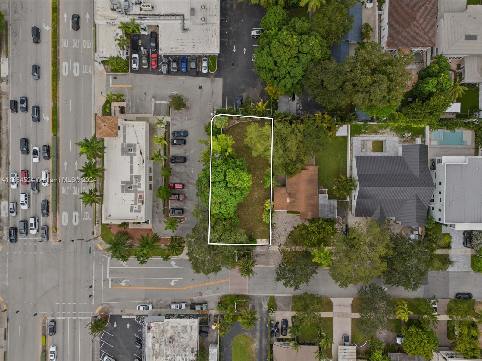 Presenting an exceptional 6,150 square foot vacant lot in Rio Vista. This prestigious residential land provides a unique opportunity to craft your dream home in a setting where sophistication meets convenience. Embrace the chance to build in one of Fort Lauderdale's most desirable areas. Schedule your private showing today!