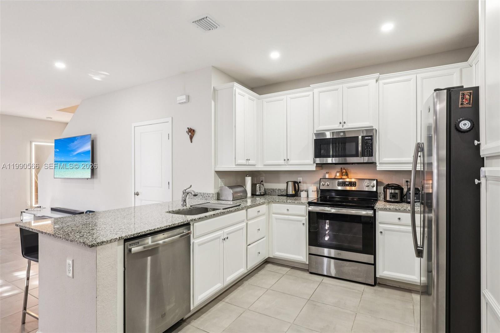 MC RESIDENTIAL - Residential