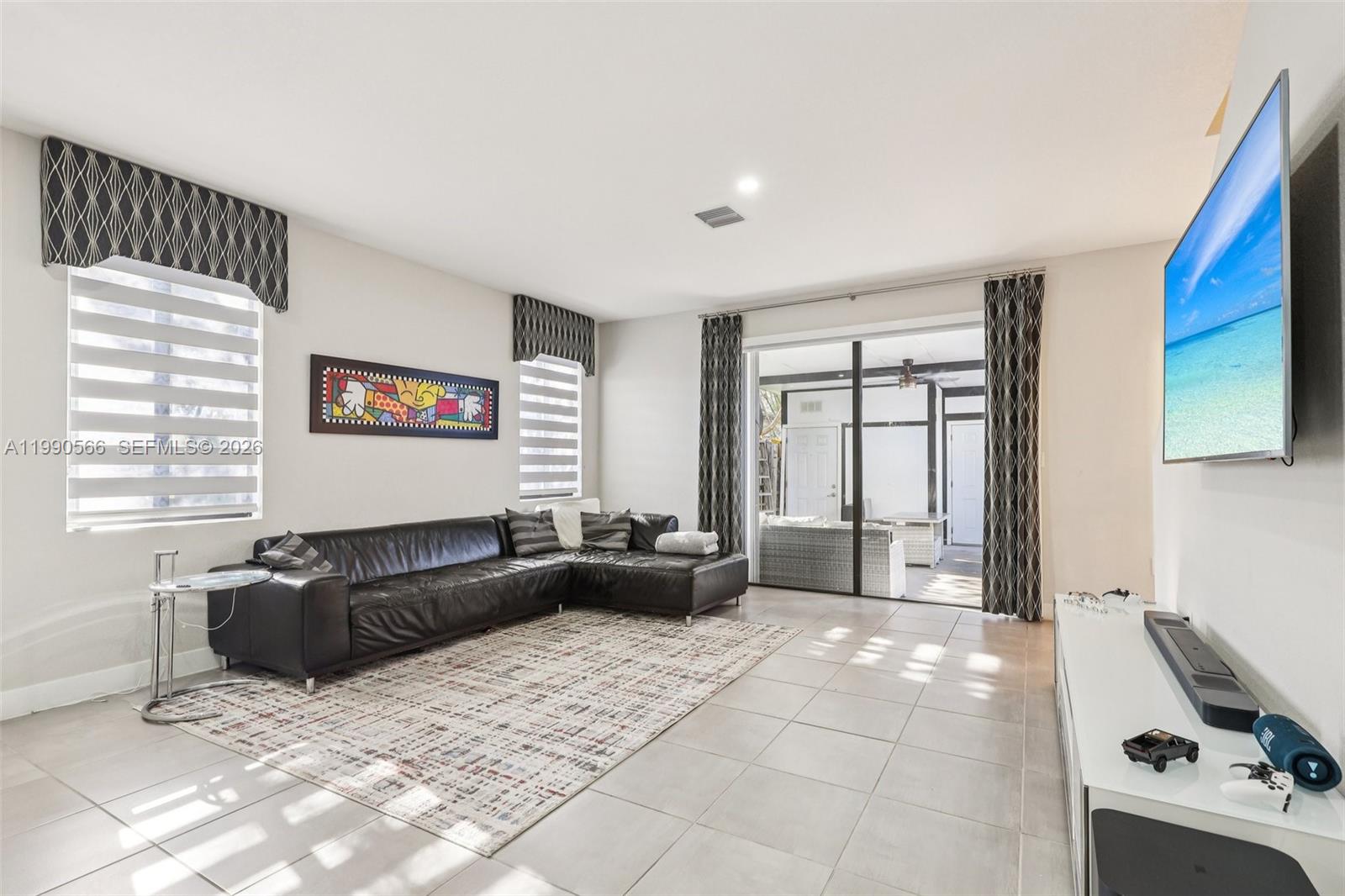 MC RESIDENTIAL - Residential