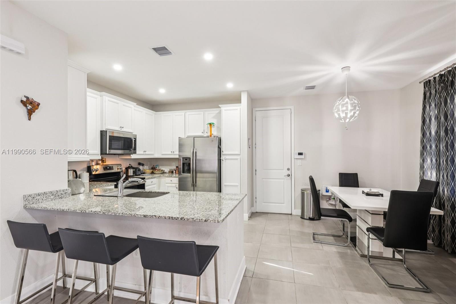 MC RESIDENTIAL - Residential