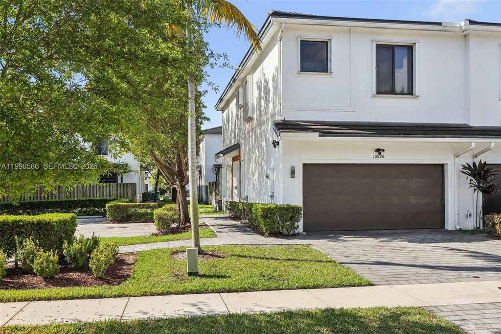 Photo of 10828 SW 235 St, Miami, FL 33032 (MLS # A11990566)