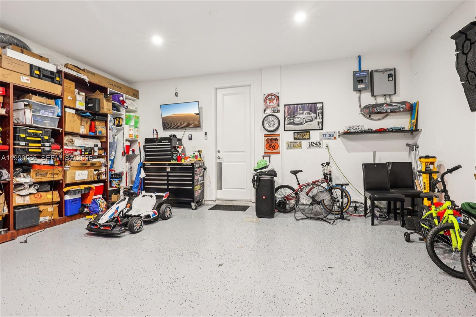 MC RESIDENTIAL - Residential