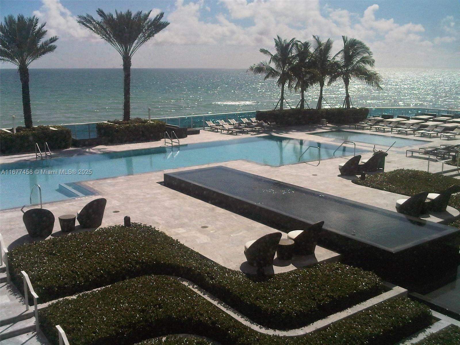 2711 HOLLYWOOD BEACH COND - Residential