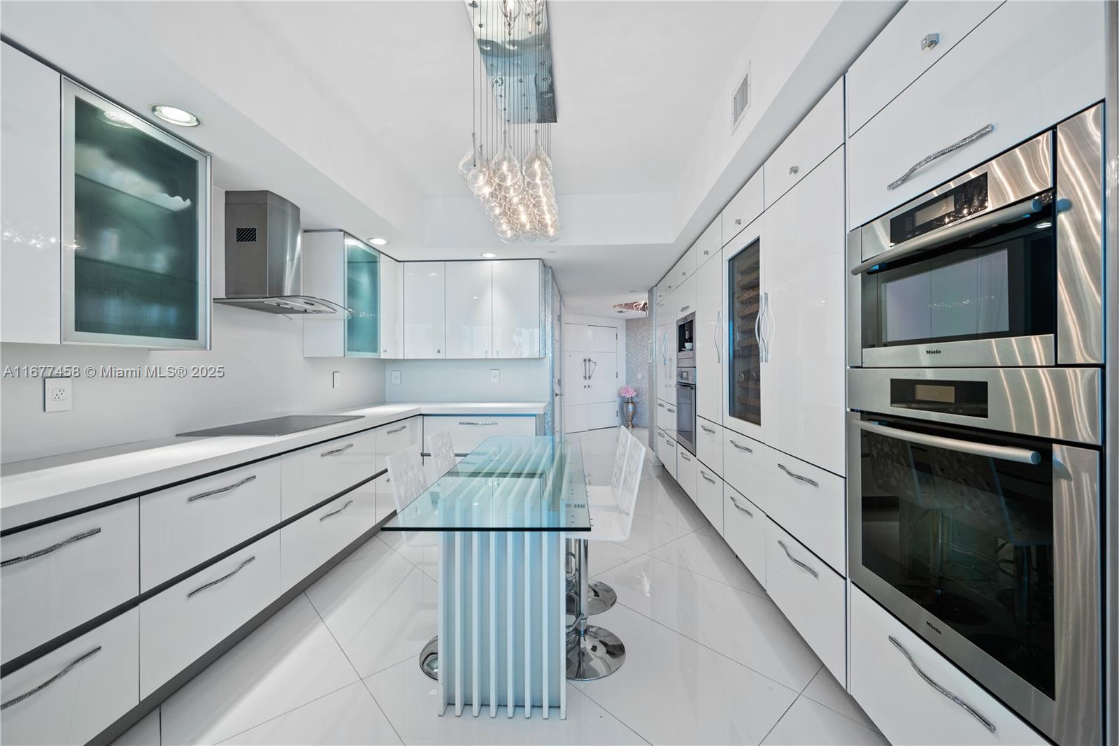 2711 HOLLYWOOD BEACH COND - Residential