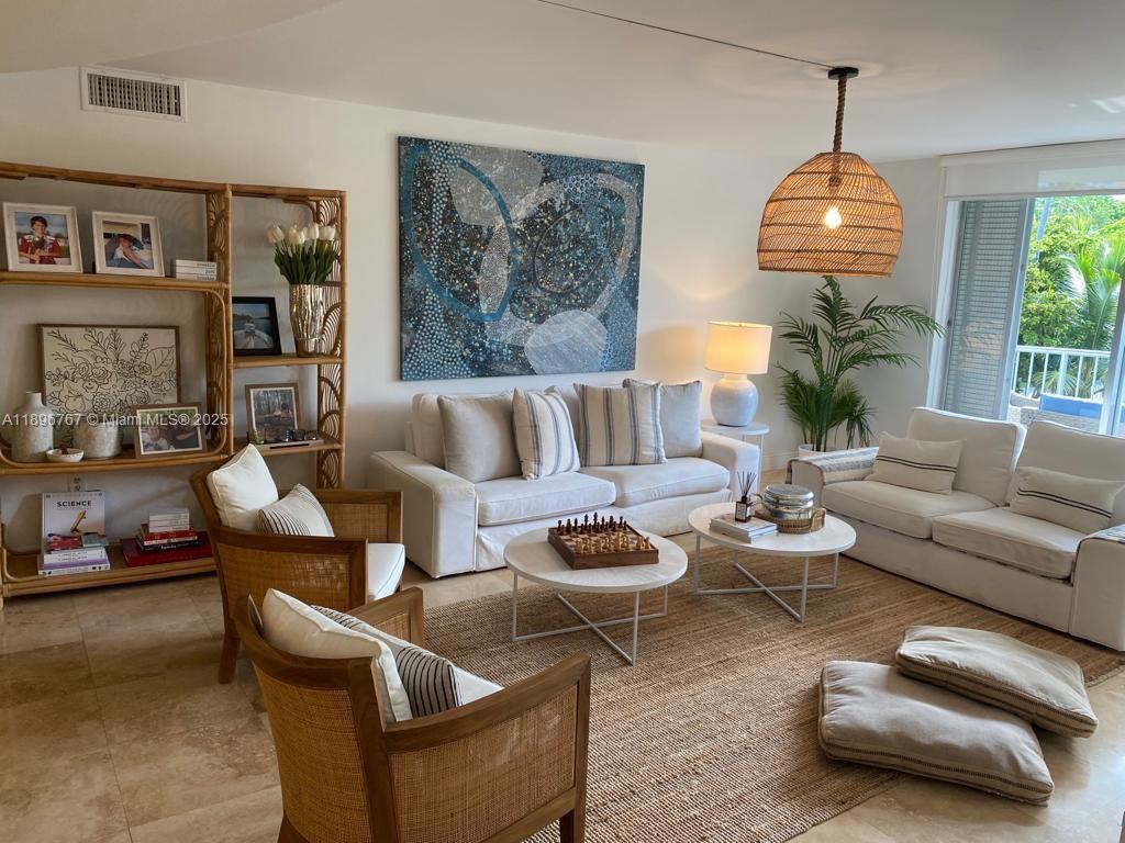 210 Sea View Dr 312