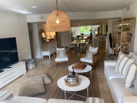 210 Sea View Dr 312 Key Biscayne FL 33149
