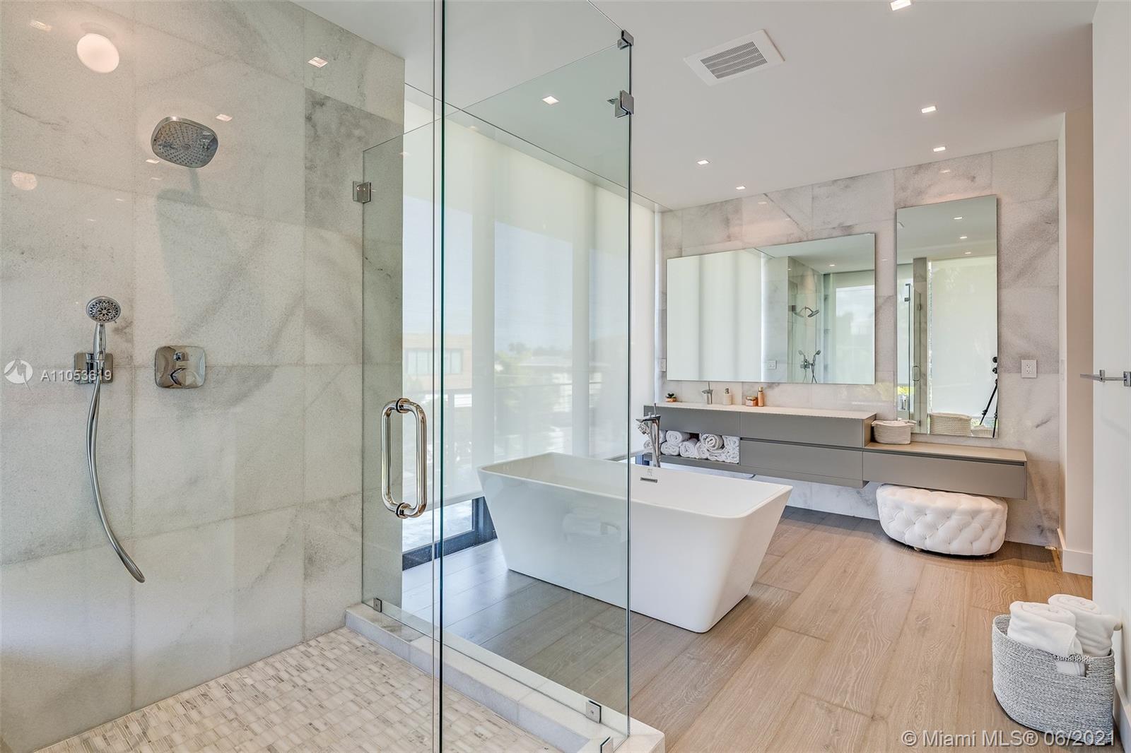 HIBISCUS ISLAND - Residential