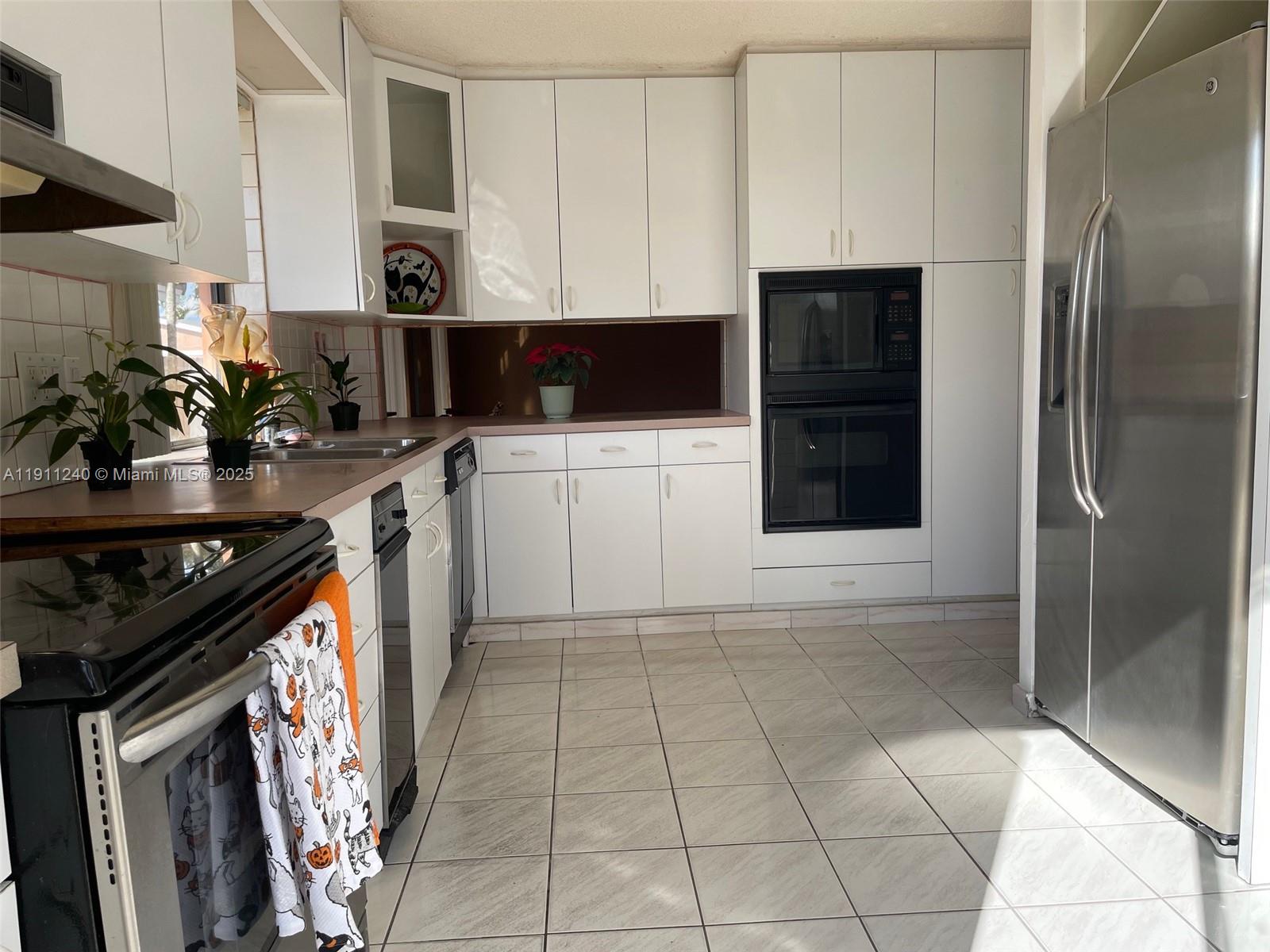 RUSTIC LAKES - Residential