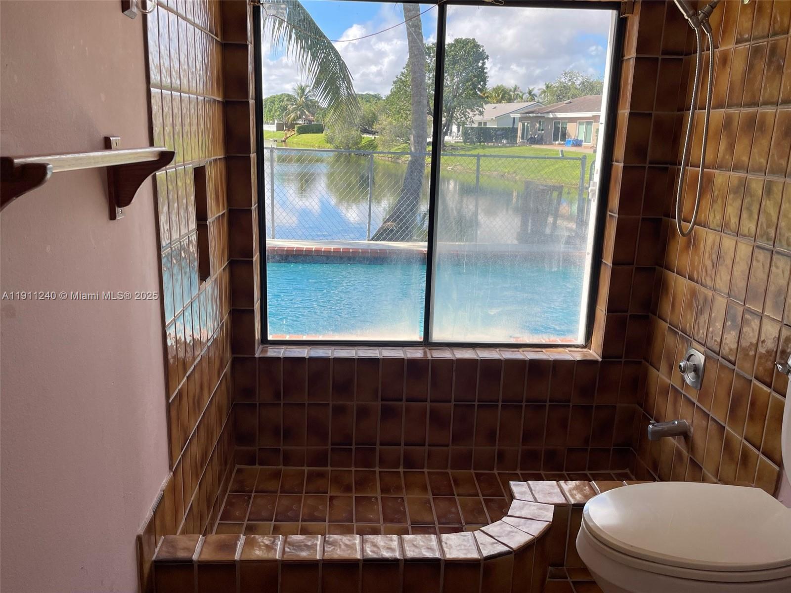 RUSTIC LAKES - Residential