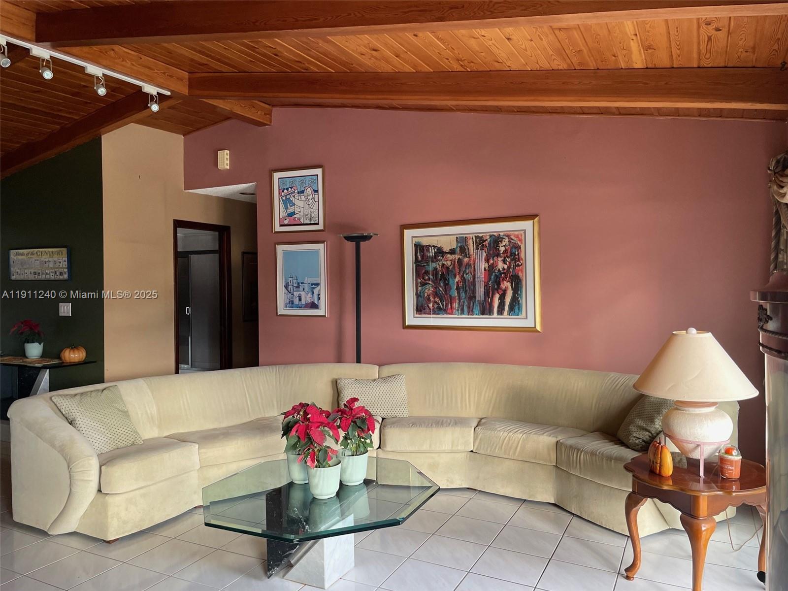 RUSTIC LAKES - Residential