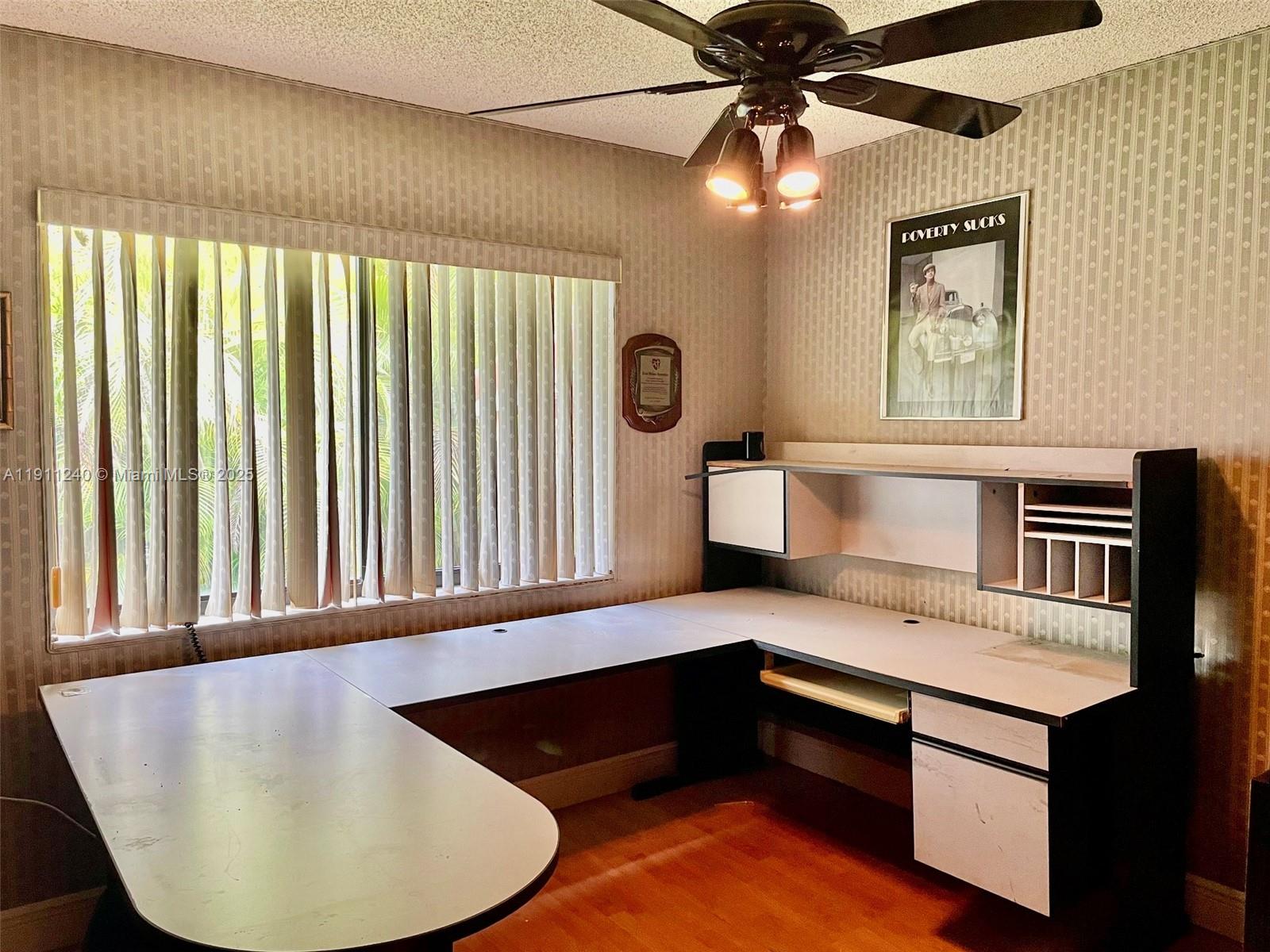 RUSTIC LAKES - Residential