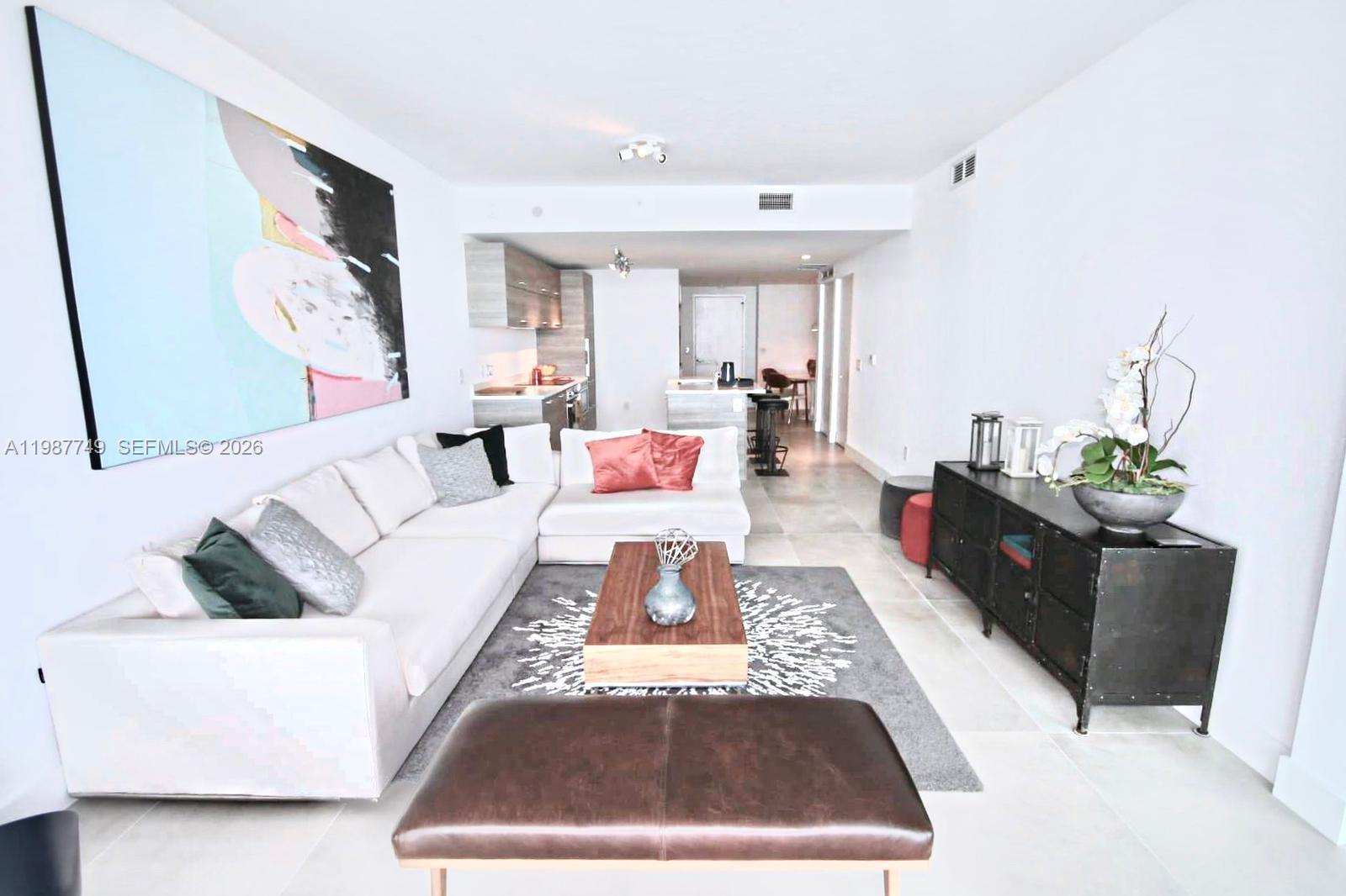 PARAISO BAY CONDO - Residential Lease