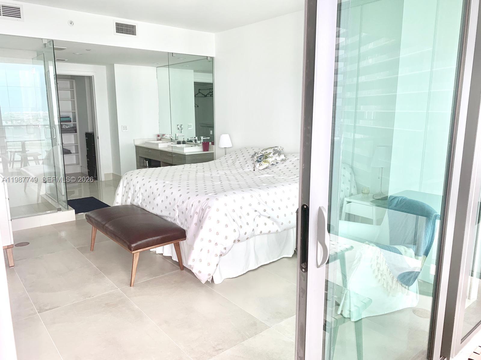 PARAISO BAY CONDO - Residential Lease