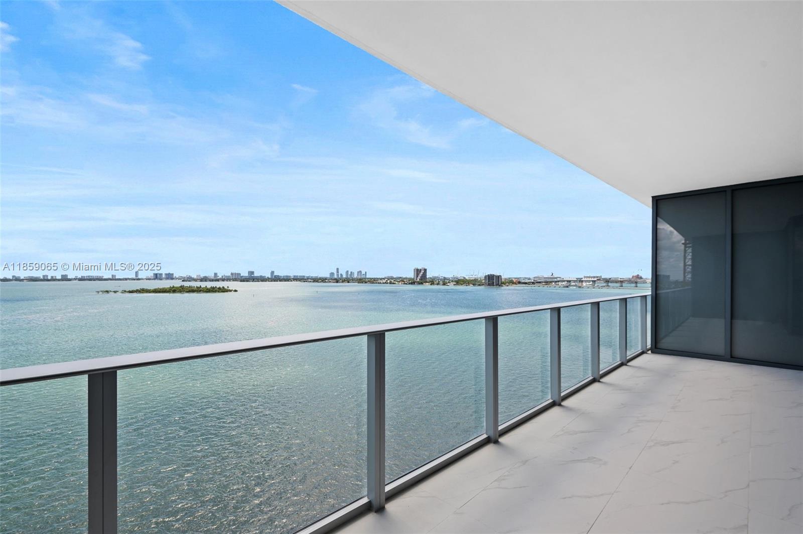 ARIA RESERVE SOUTH - Residential