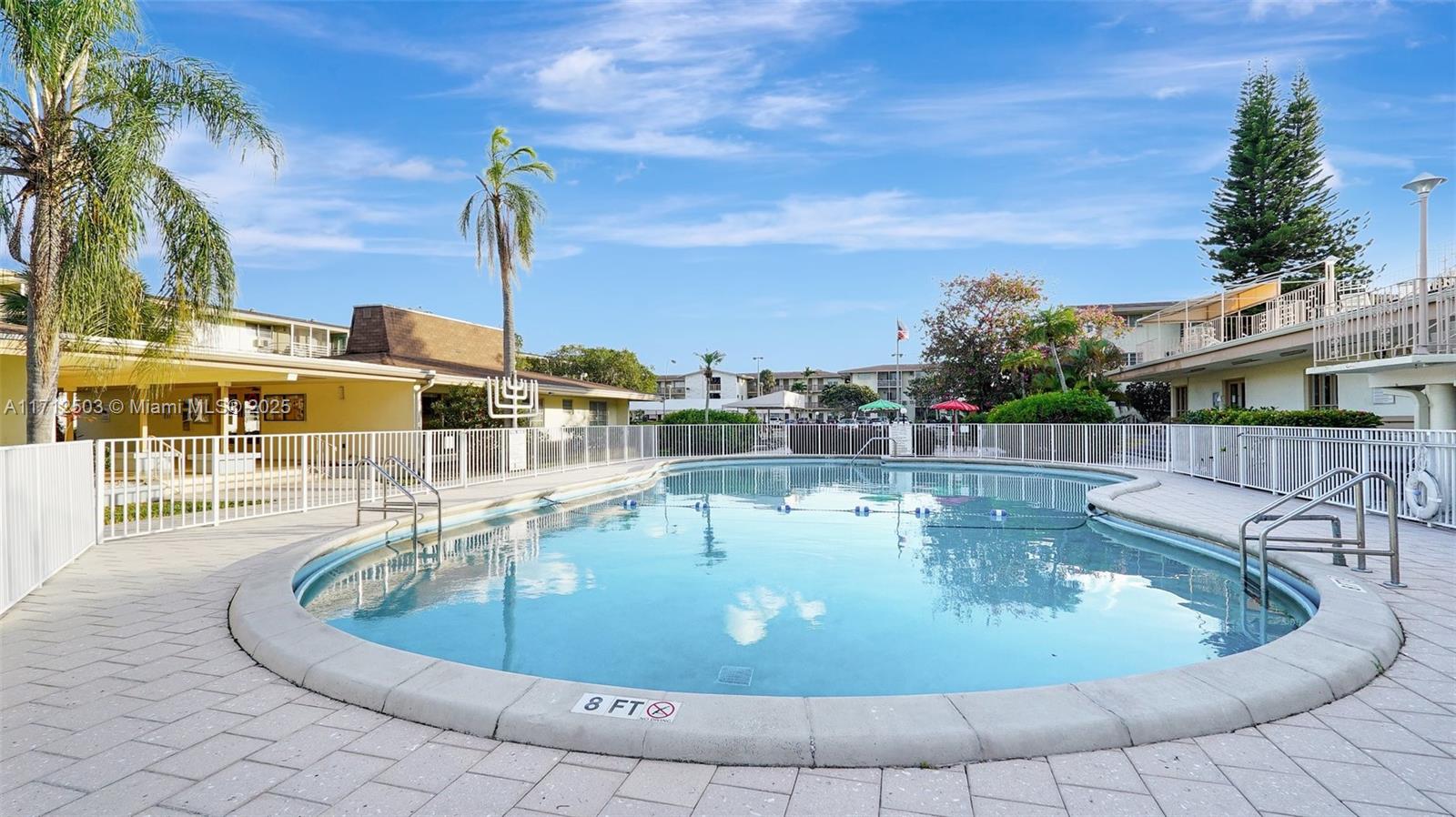 MAR-LEN GARDENS NO 11 COR - Residential