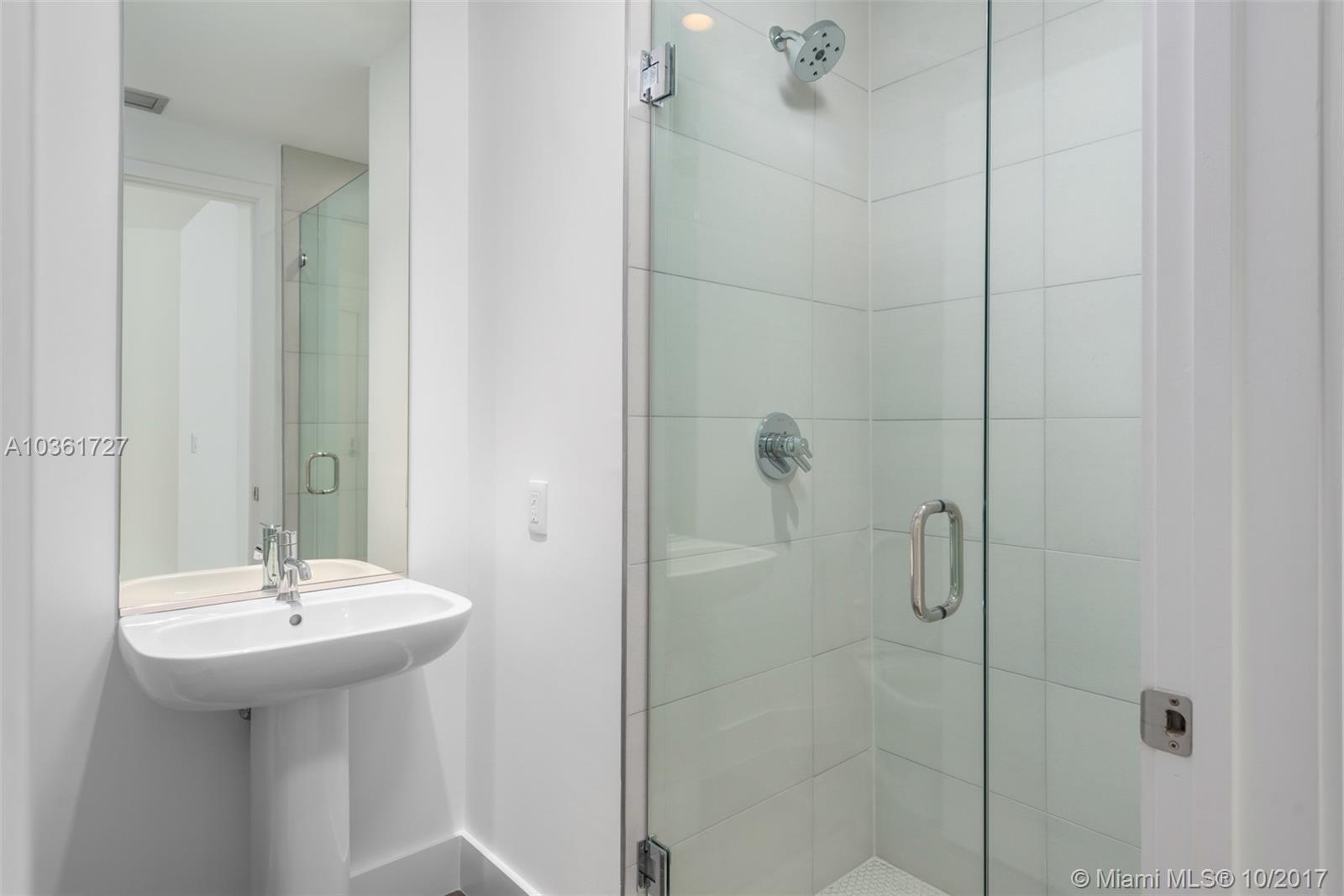 BISCAYNE BEACH CONDO - Residential Lease