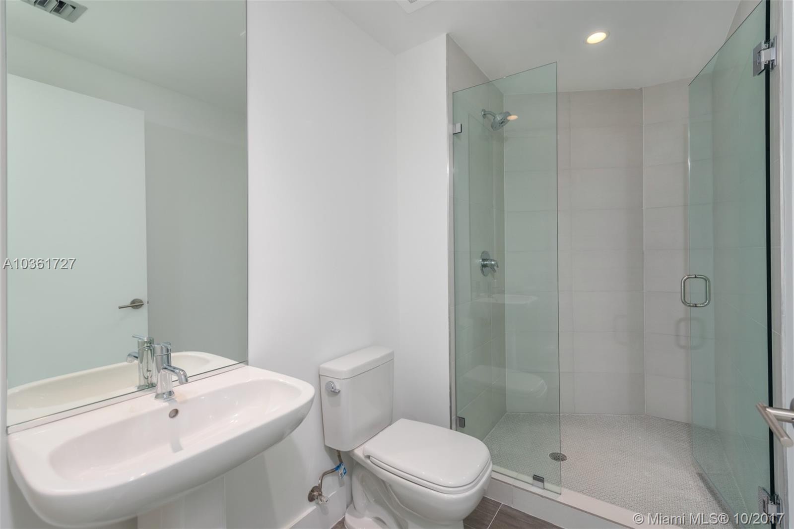 BISCAYNE BEACH CONDO - Residential Lease