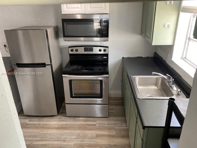 HERITAGE HOMES FIRST ADD - Residential Lease