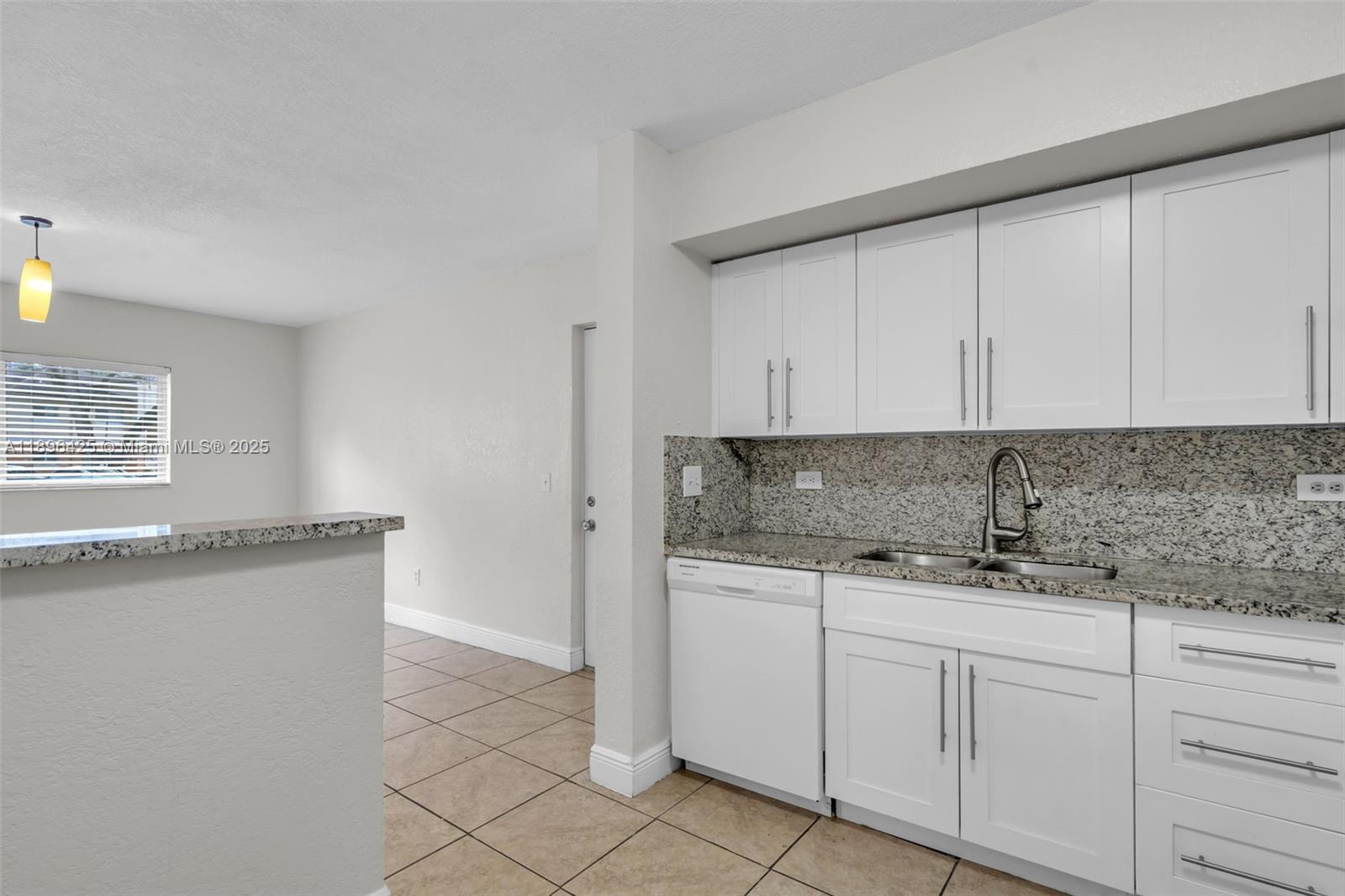 LAKEWOOD AT EMERALD HILLS - Residential Lease