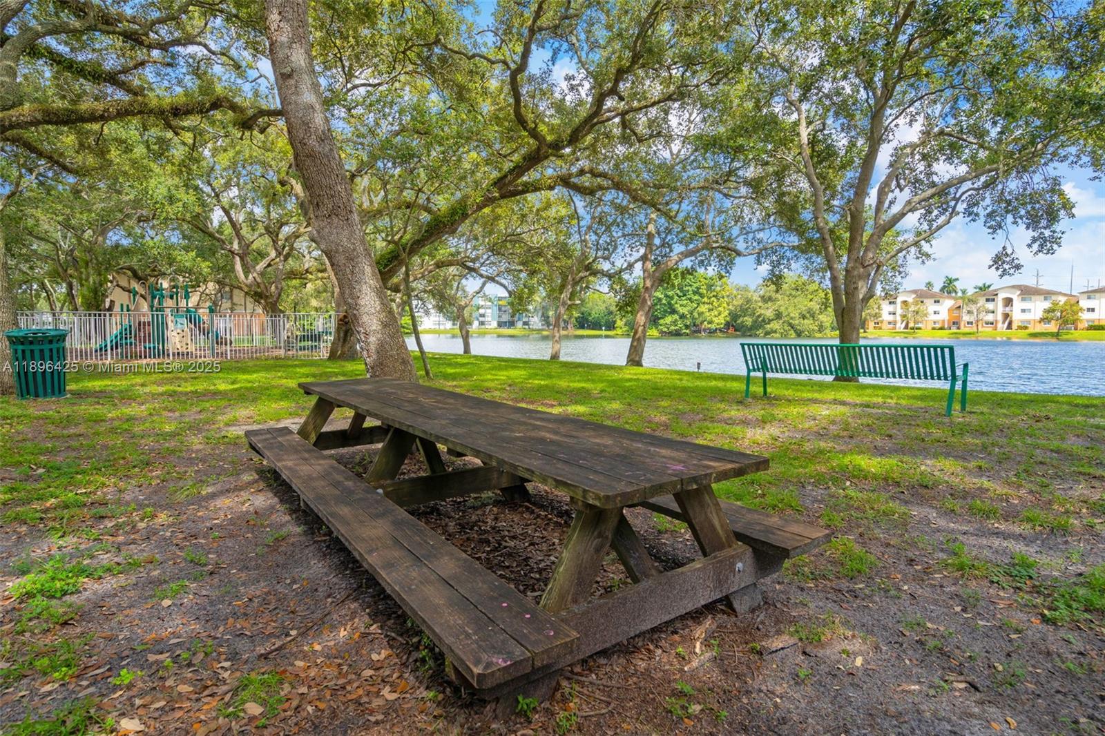 LAKEWOOD AT EMERALD HILLS - Residential Lease