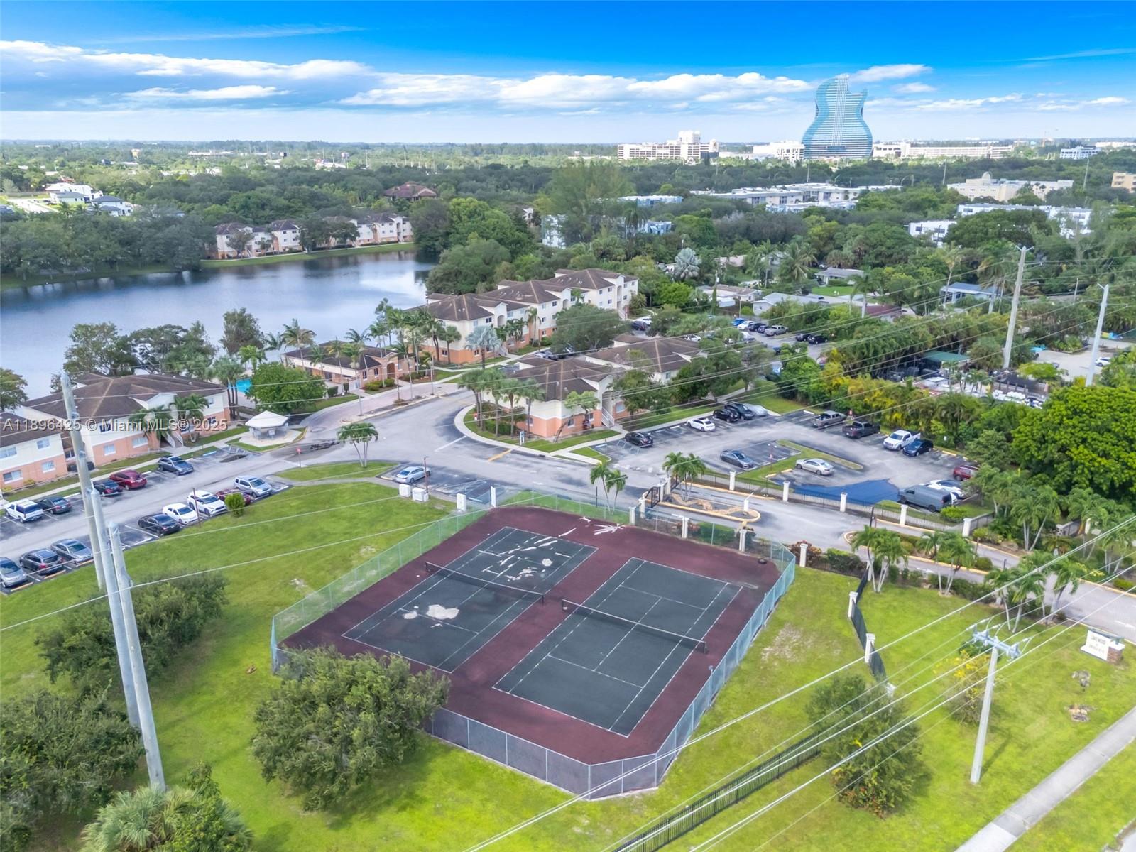 LAKEWOOD AT EMERALD HILLS - Residential Lease