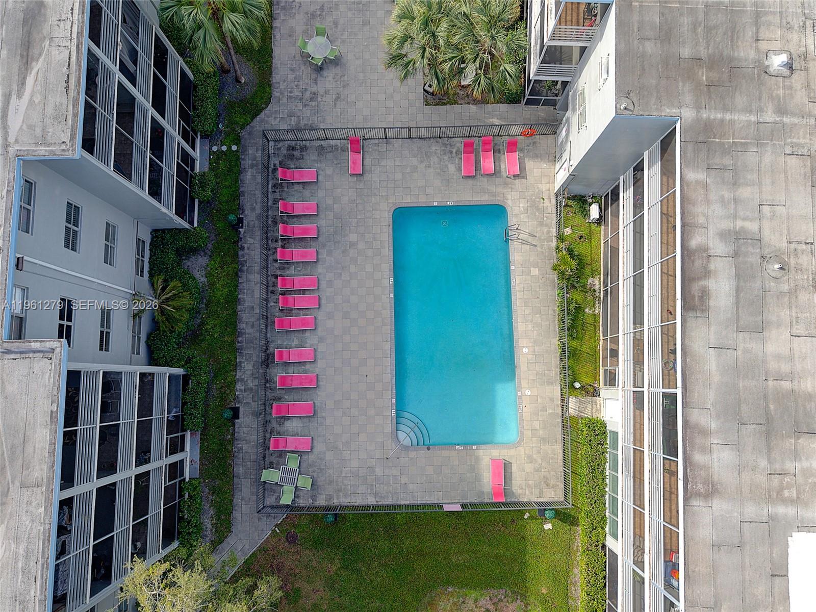 JADE WINDS GROUP BAMBOO G - Residential