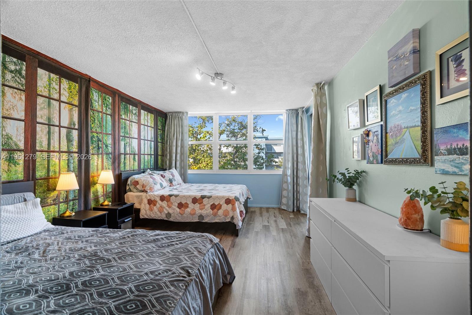 JADE WINDS GROUP BAMBOO G - Residential