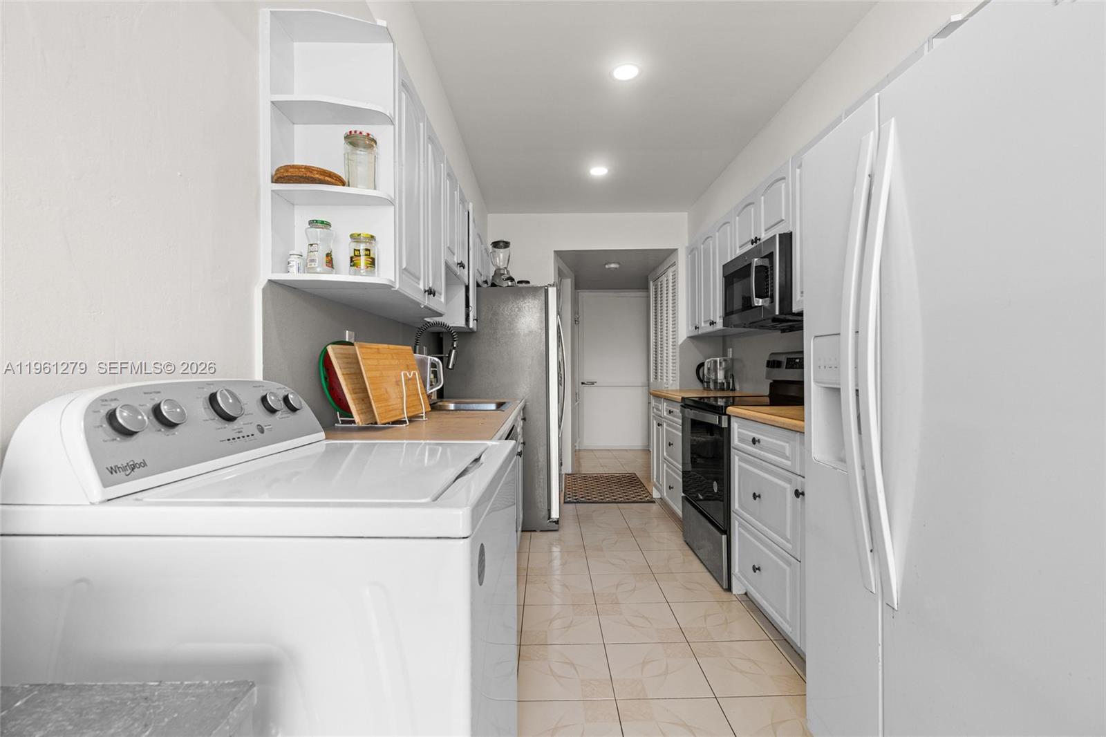 JADE WINDS GROUP BAMBOO G - Residential