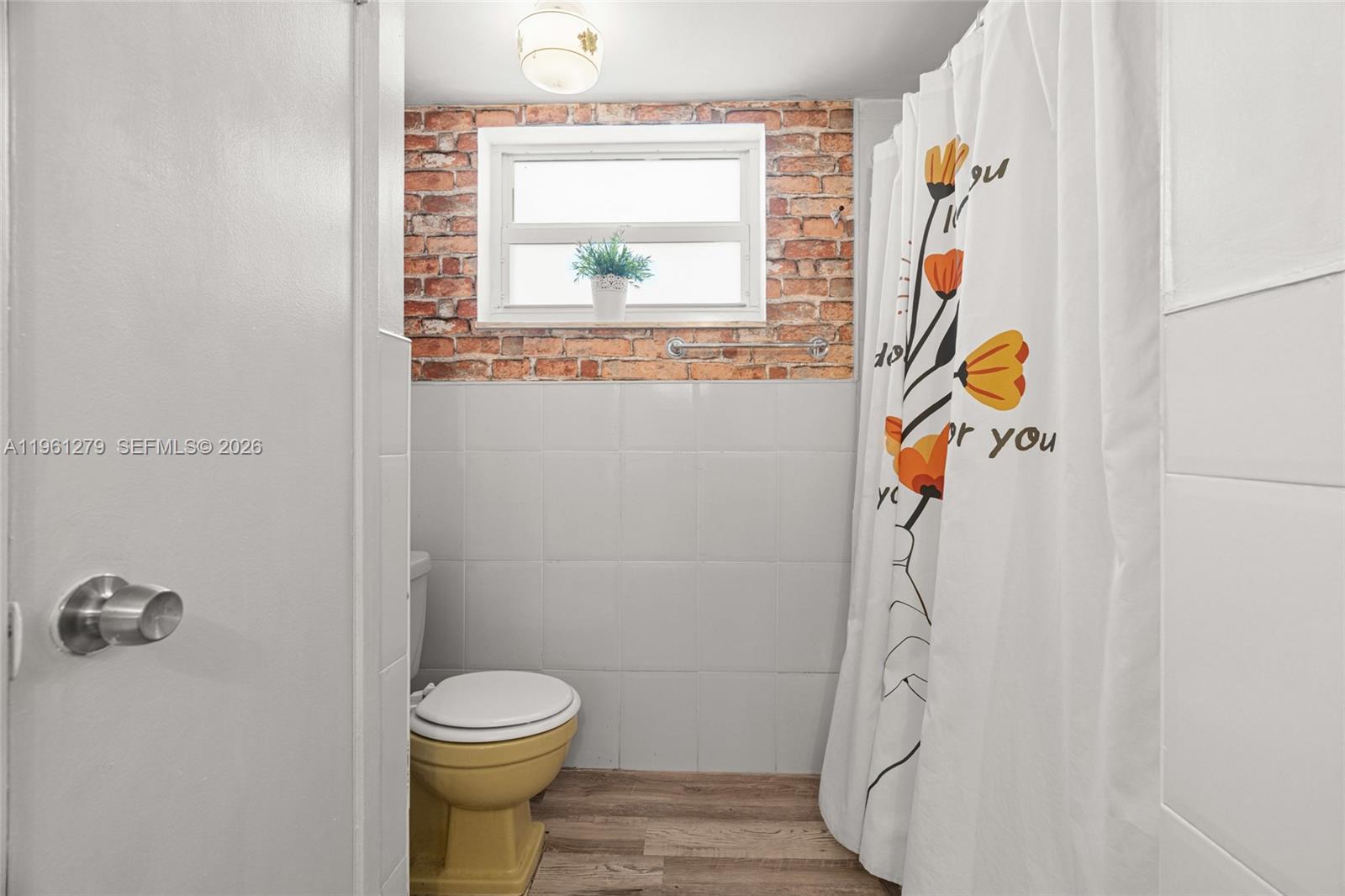 JADE WINDS GROUP BAMBOO G - Residential