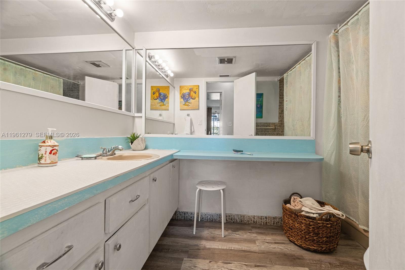 JADE WINDS GROUP BAMBOO G - Residential