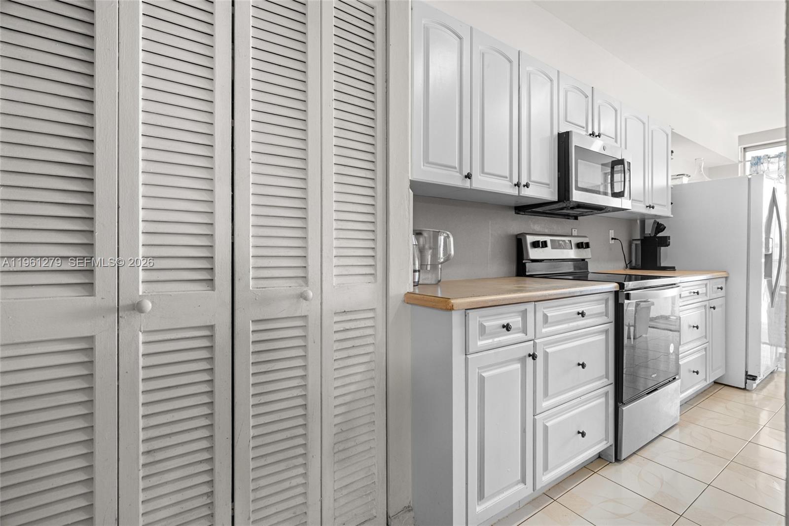 JADE WINDS GROUP BAMBOO G - Residential