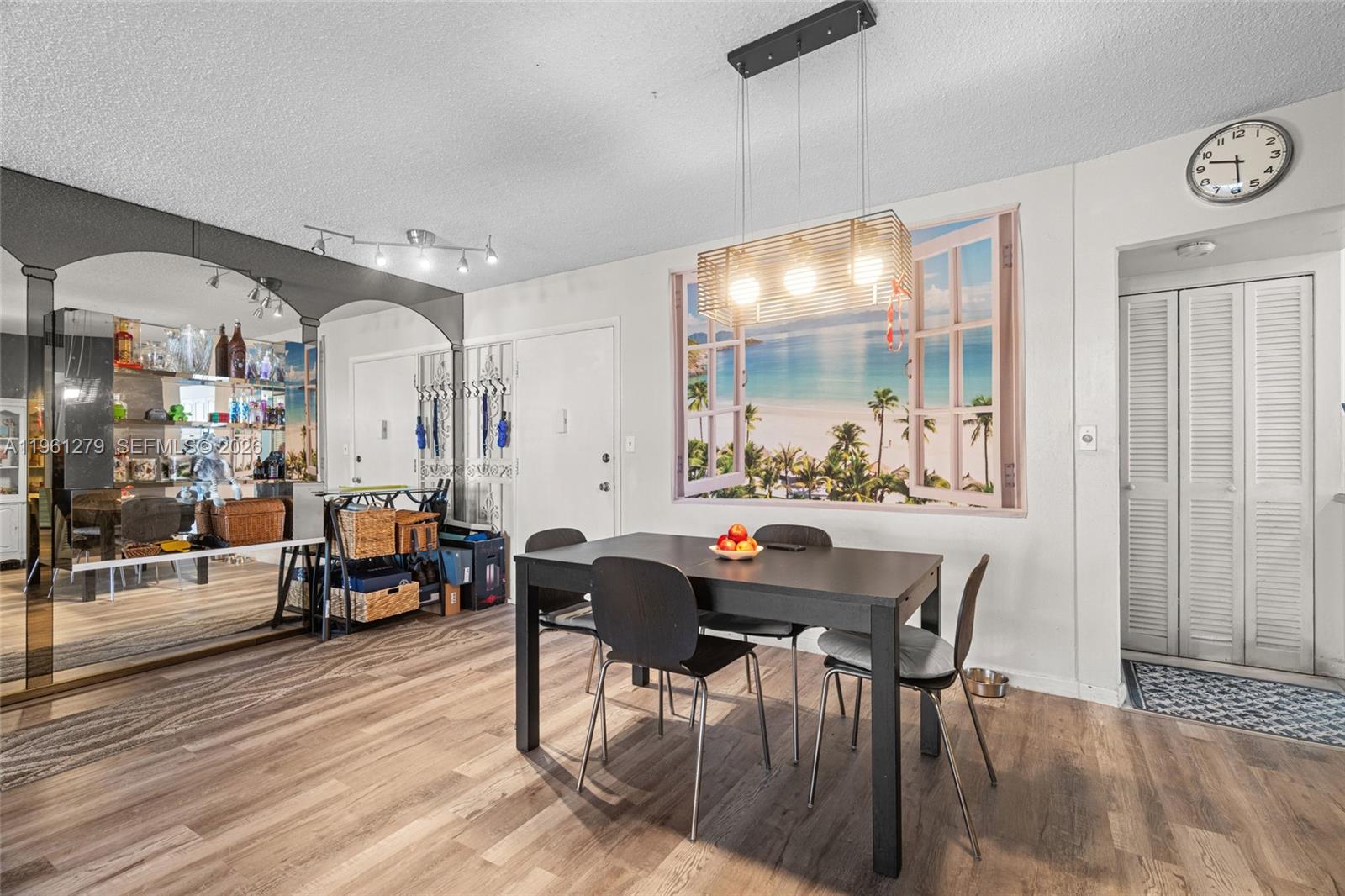 JADE WINDS GROUP BAMBOO G - Residential