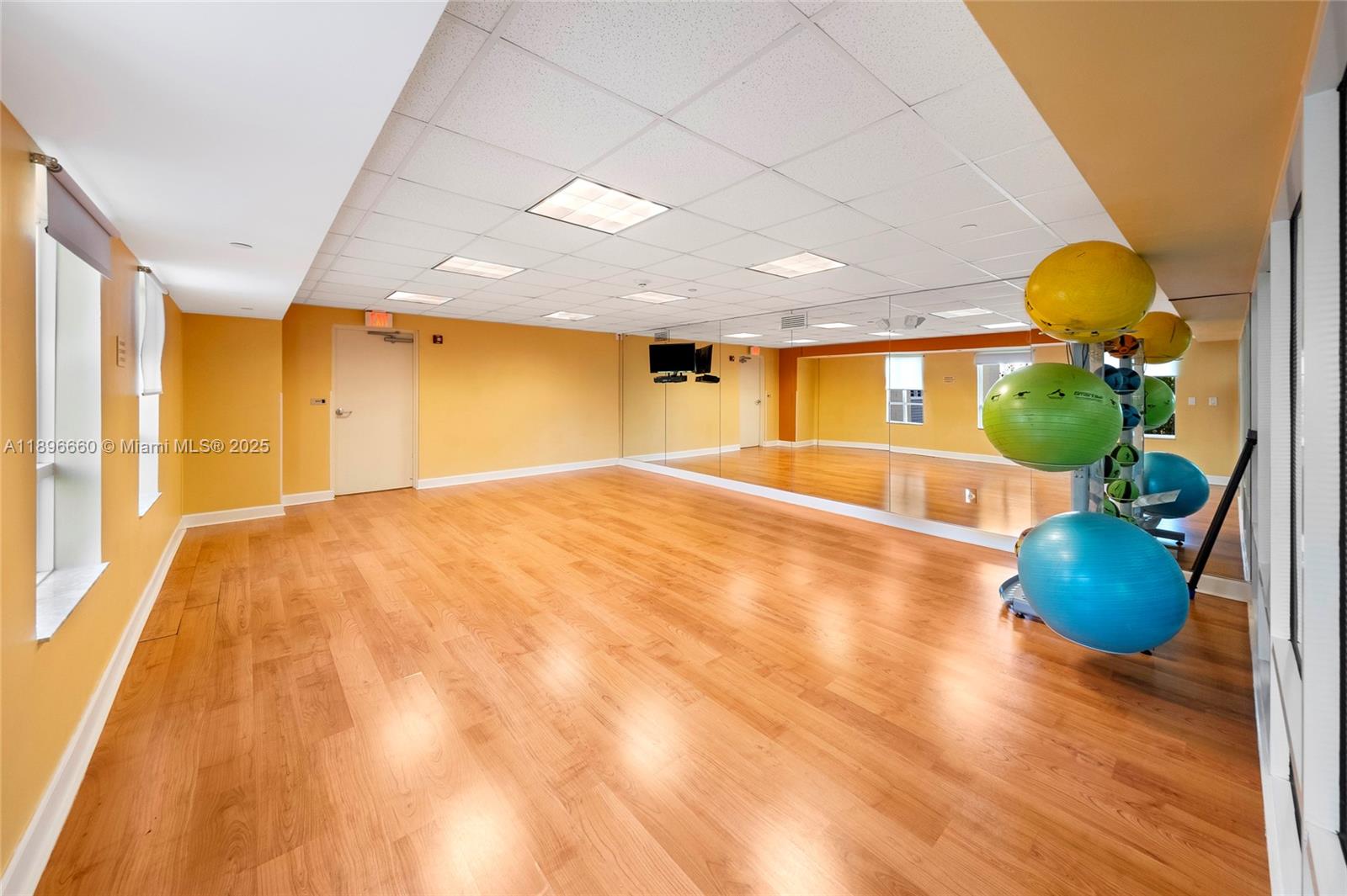 TOSCANO CONDO - Residential Lease