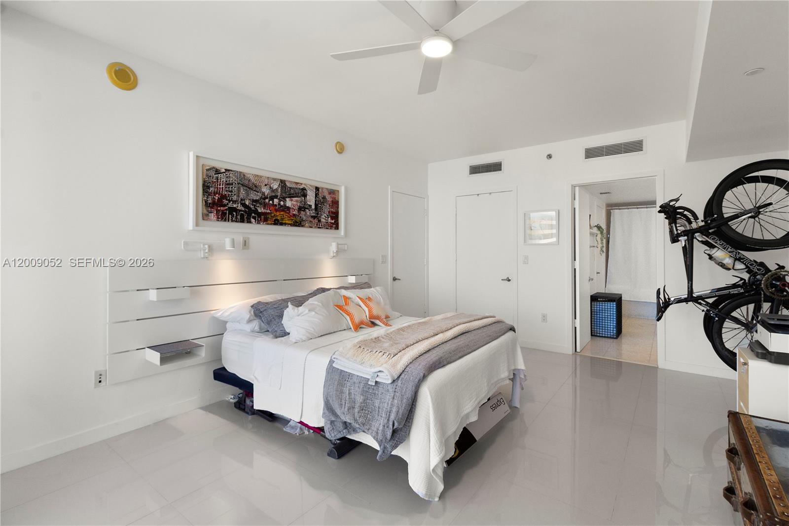 ICON BRICKELL NO TWO - Residential