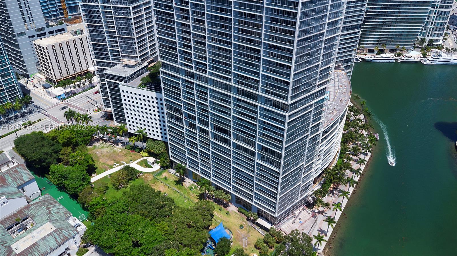 ICON BRICKELL NO TWO - Residential