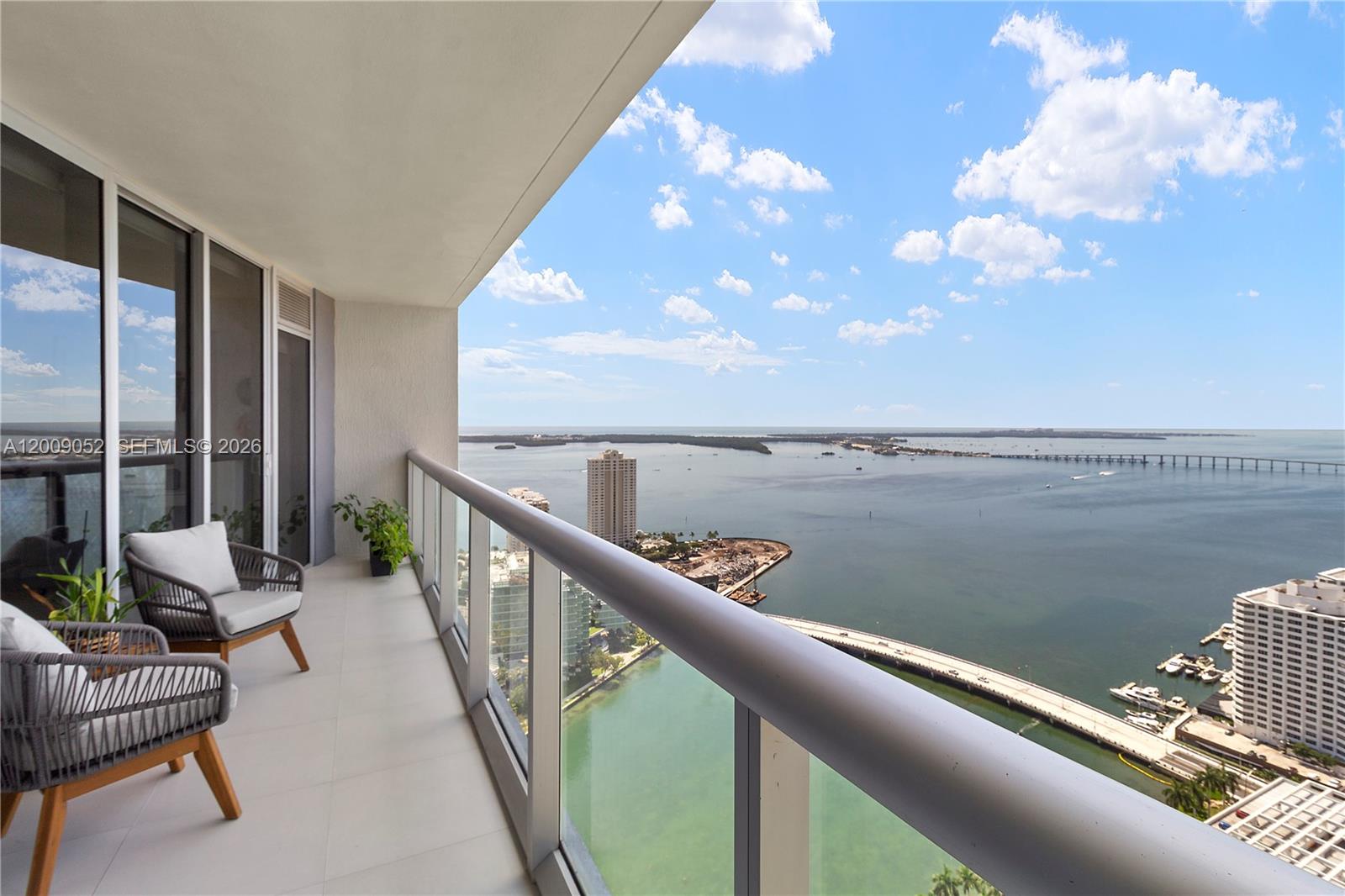 ICON BRICKELL NO TWO - Residential