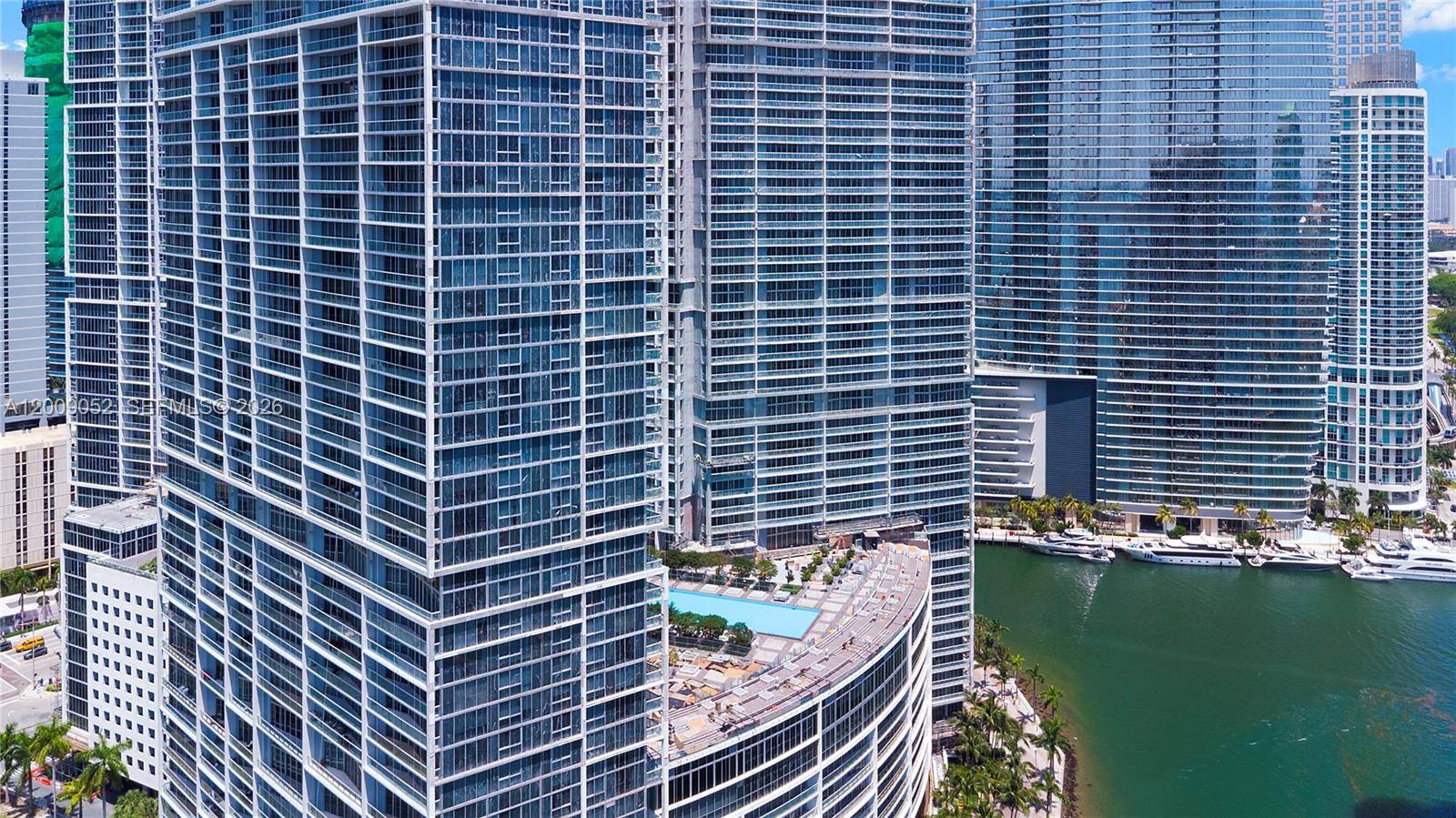 ICON BRICKELL NO TWO - Residential