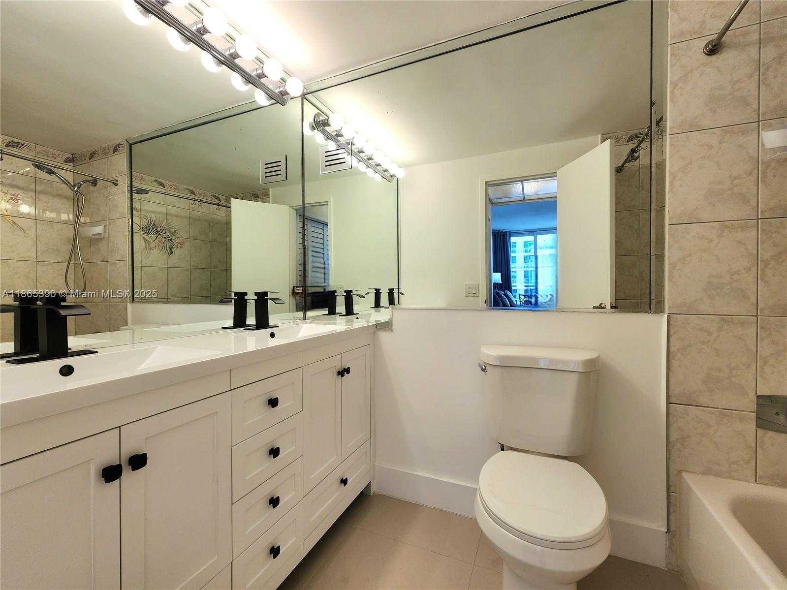 ALEXANDER TOWERS CONDO - Residential Lease