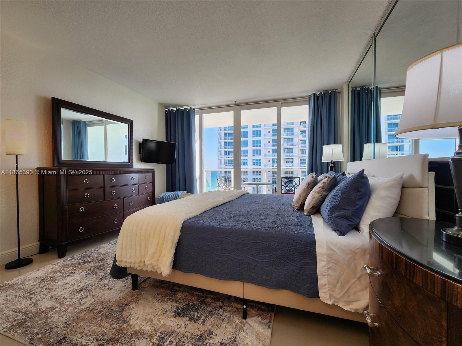 ALEXANDER TOWERS CONDO - Residential Lease