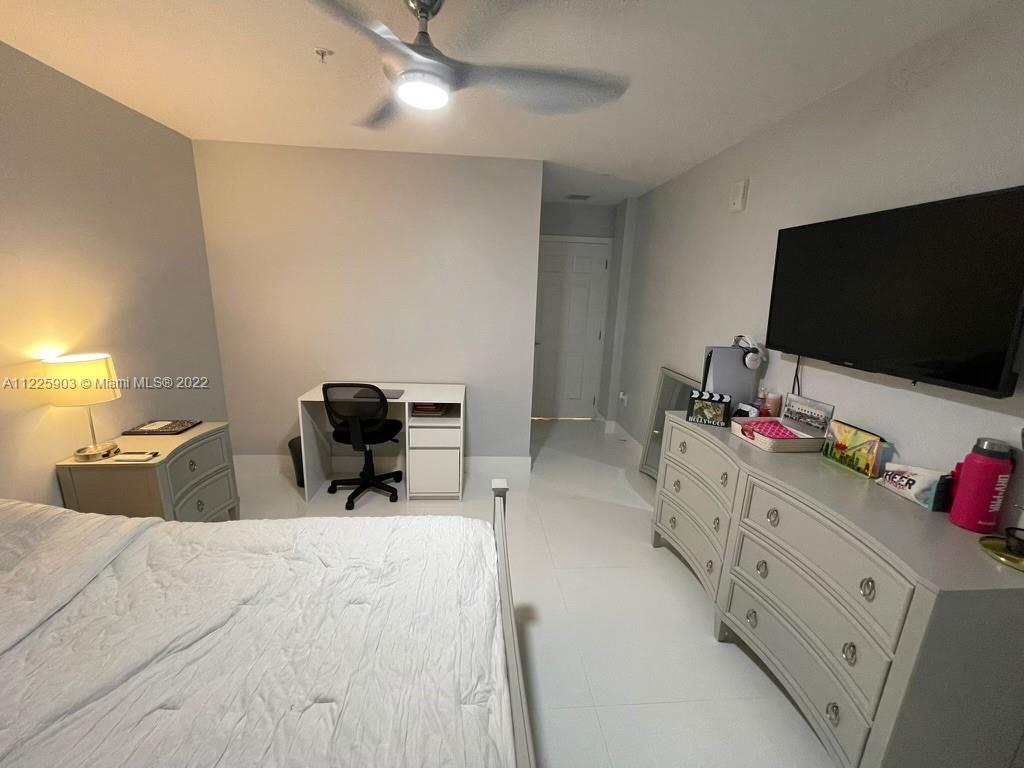 FLORIDA FRUIT LAND COMPAN - Residential Lease