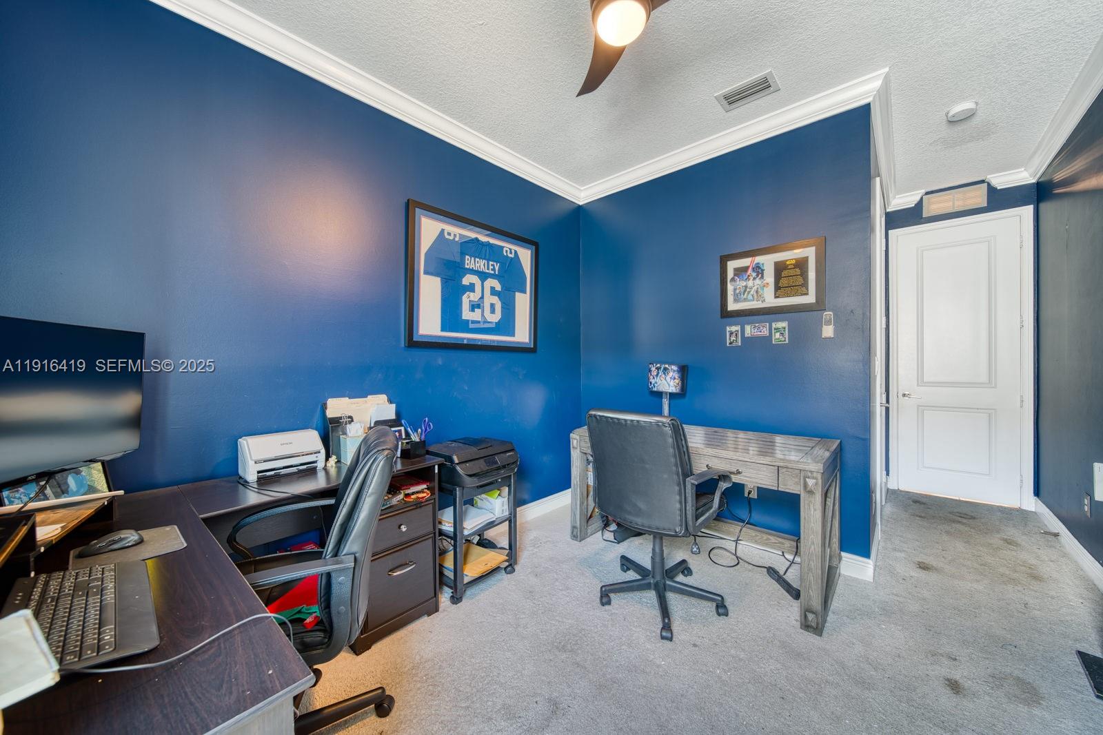 CRYSTAL LAKE 1ST SEC - Residential